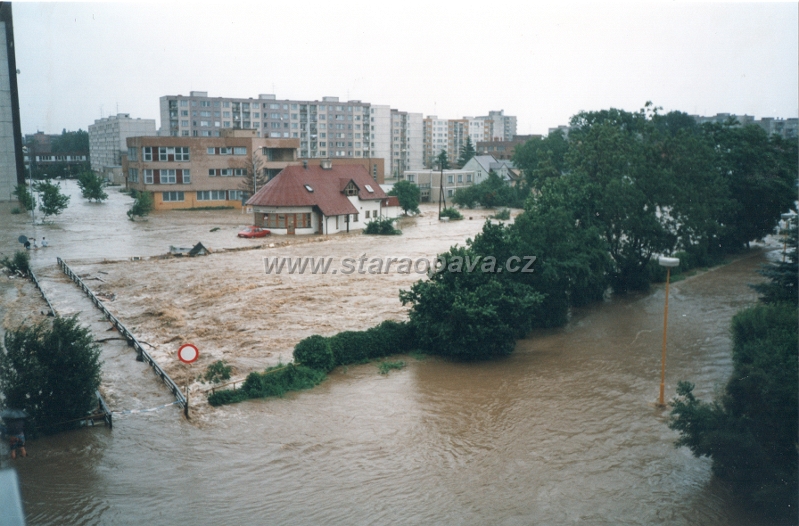 1997 (60).jpg - Povodně 1997 - Ulice Vodní celkový pohled na část Kateřinek